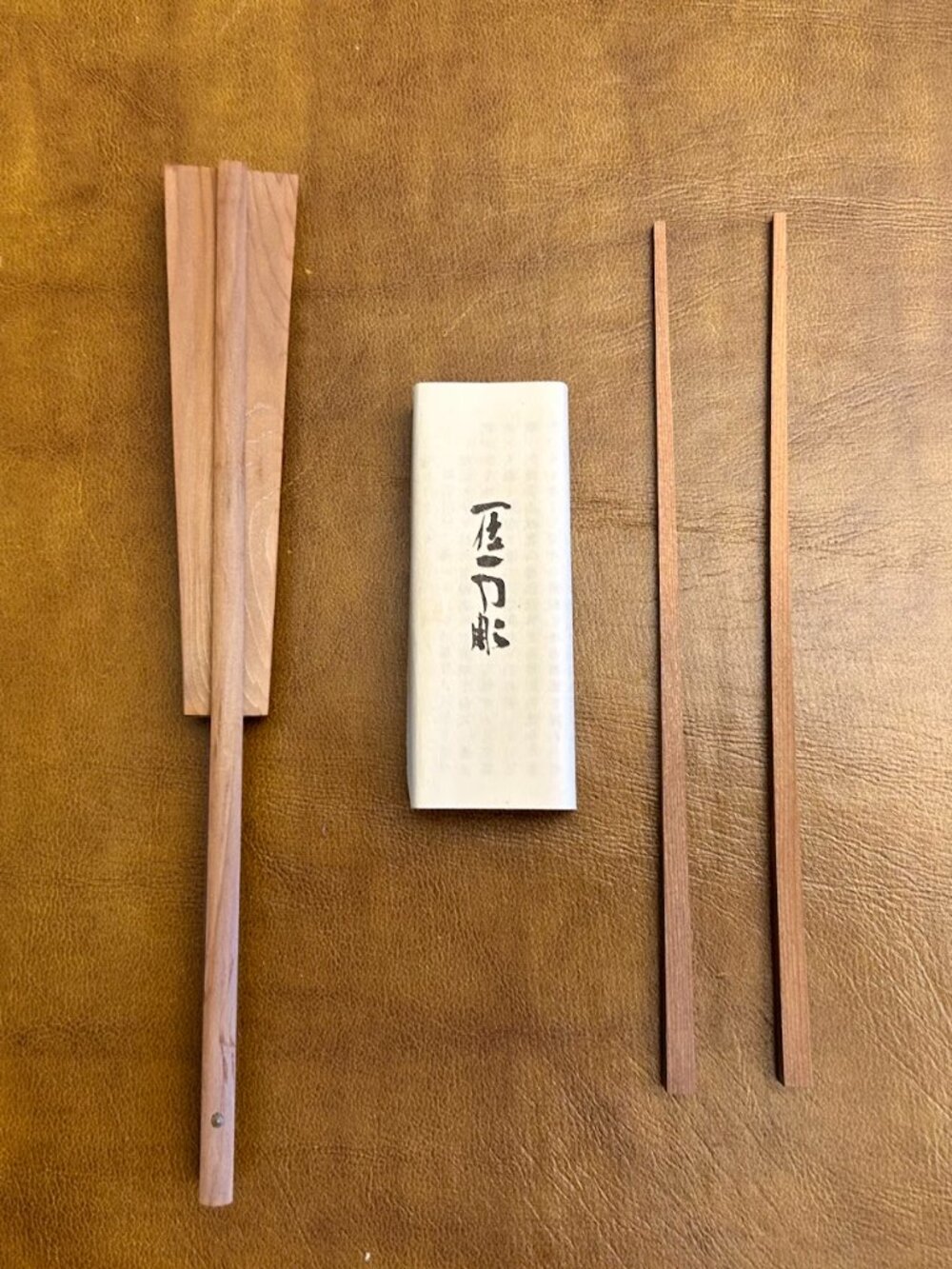 Ichii Itto-bori Yew Wood Chopsticks & Holder Vintage Japan Hand Carved Unique